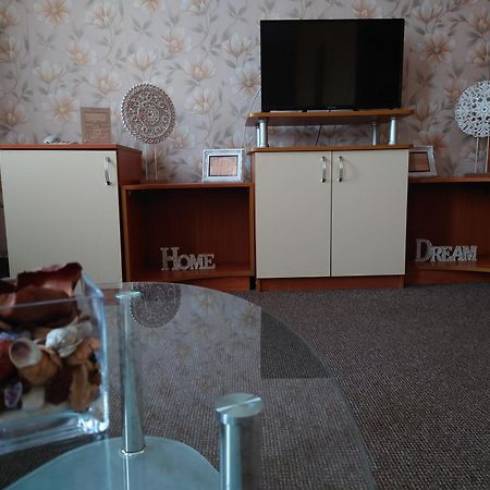 Семеен Хотел "Булаир" Burgas Esterno foto